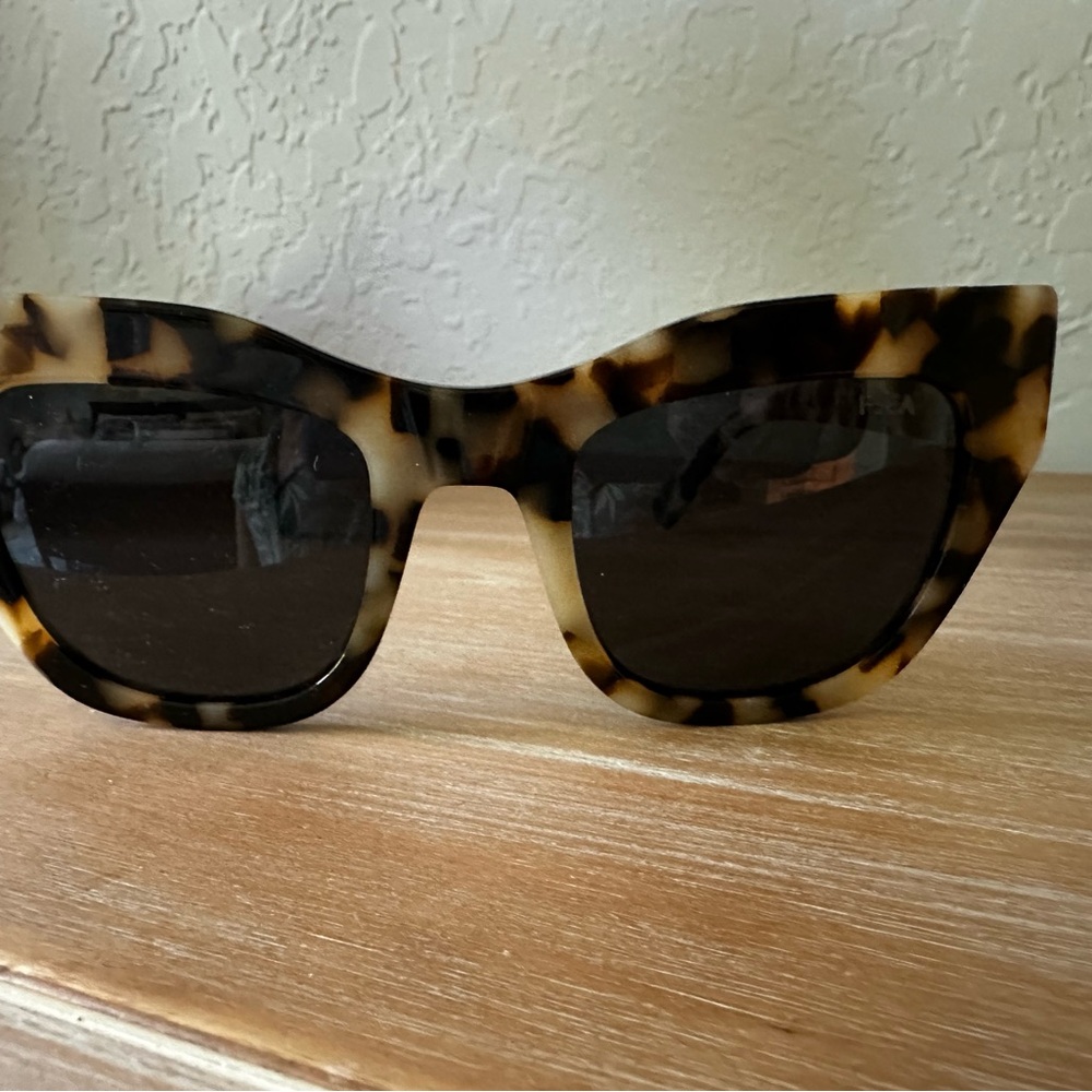 I-Sea Decker Tortoise Shell Sunglasses